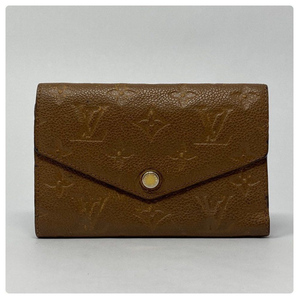 Louis Vuitton Curieuse Wallet